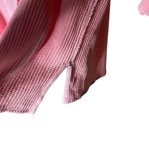 Free People We The Free Top Medium Pink Oversized V-Neck Waffle Travis Polo - Picture 4 of 9